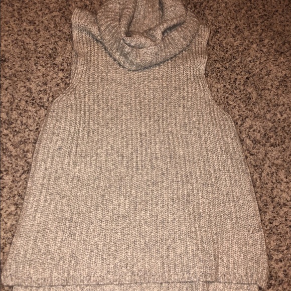 Turtle neck tank top sweater - Picture 1 of 2